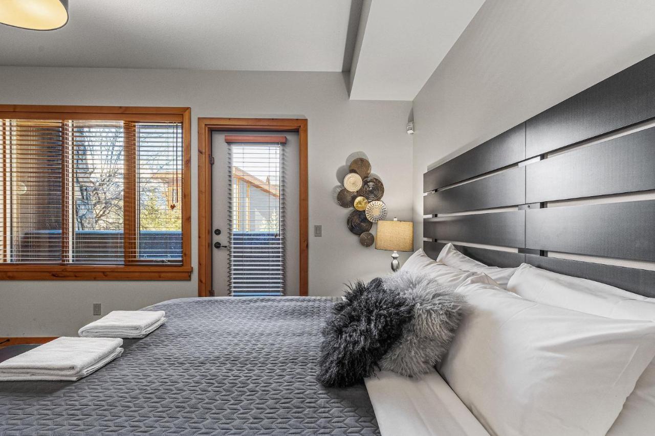3 Bedroom Condo By Canadian Rockies Vacation Rentals Canmore Exterior foto
